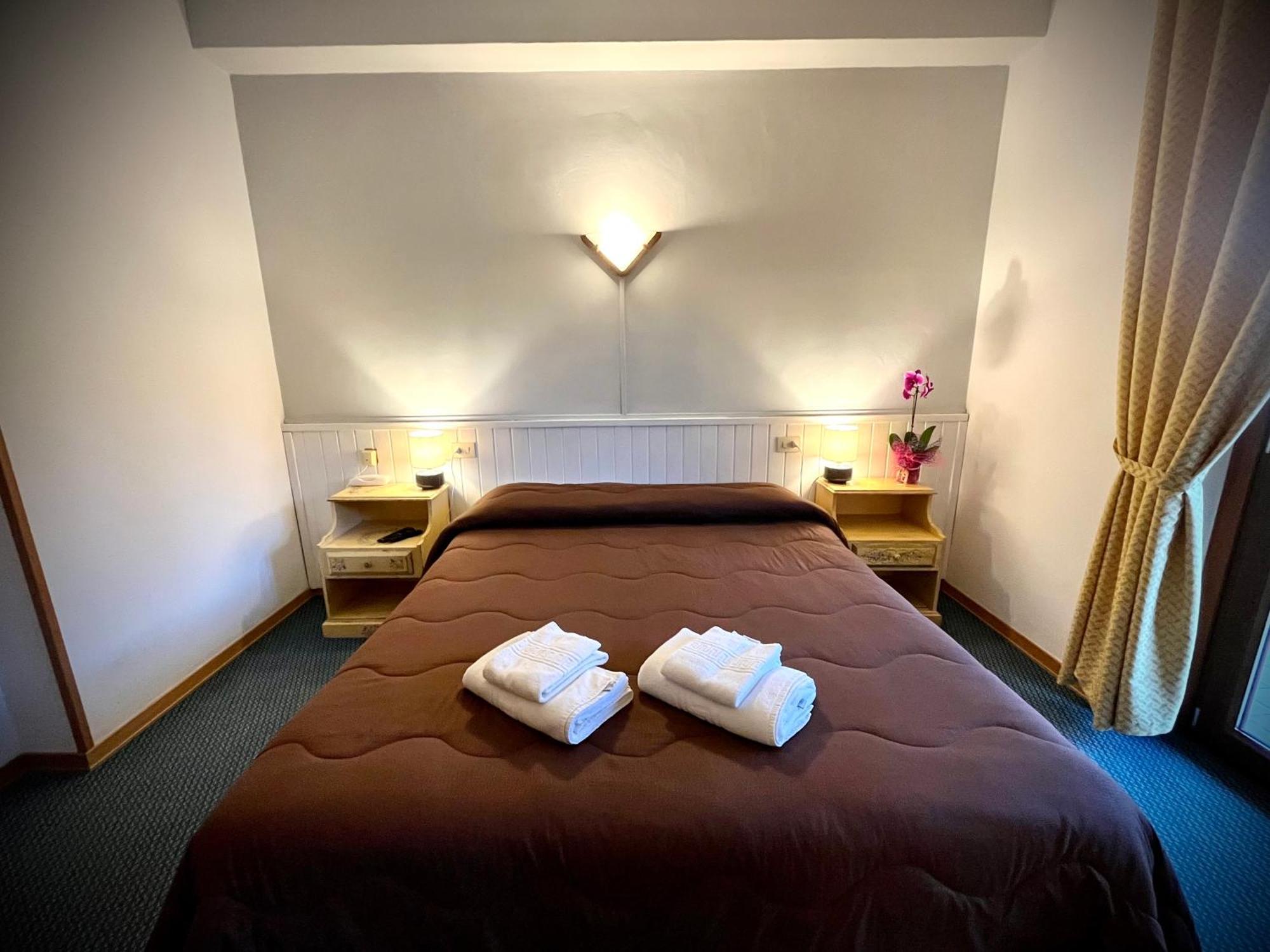 Hotel Pinguino ペスカッセーロリ 部屋 写真